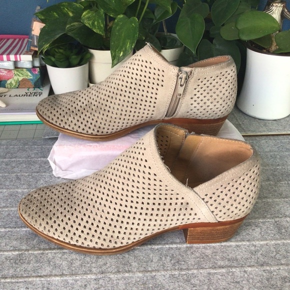 Lucky Brand Ankle Booties - Picture 9 of 9